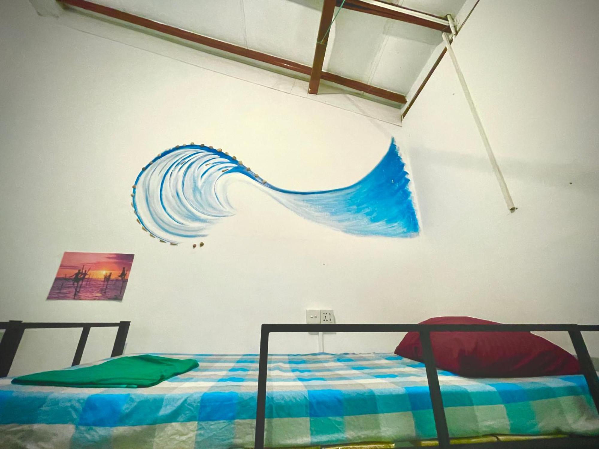 Rockstel Towers Backpacker Hostel Unawatuna Exterior photo